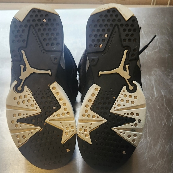 Nike Jordan's kids size 11c - Picture 5 of 6